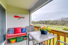 Ocean Shores Condo with Balcony Less Than 1 Mi to Beach!